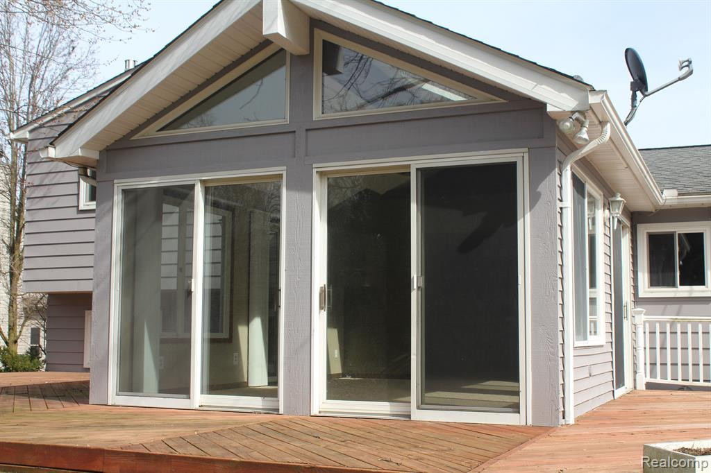 450 S CONKLIN Road, Lake Orion, MI 48362 — Photo 7