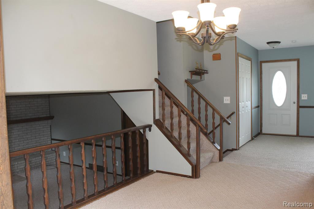 450 S CONKLIN Road, Lake Orion, MI 48362 — Photo 14