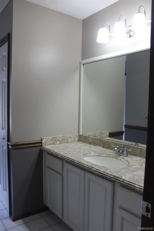 450 S CONKLIN Road, Lake Orion, MI 48362 — Photo 26