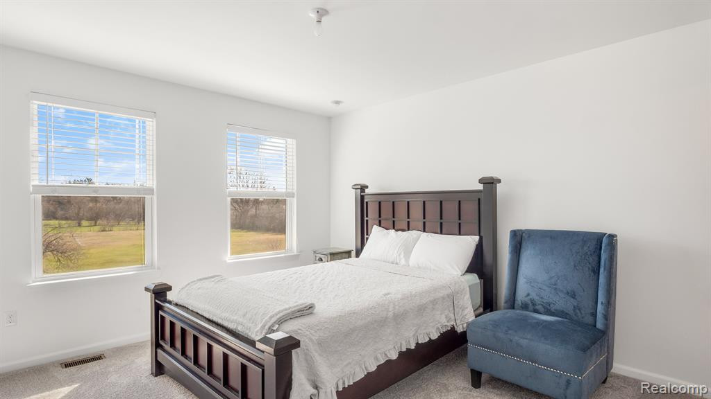 4620 BRADLEY Circle, Troy, MI 48085 — Photo 17