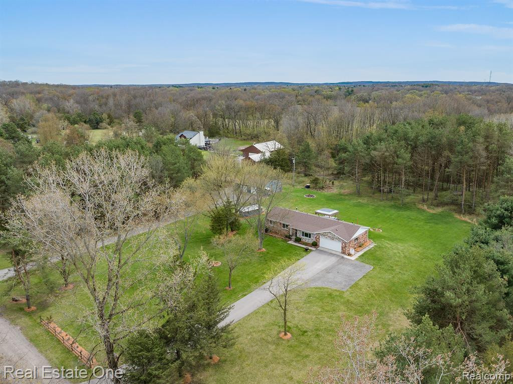 9143 CEDAR LAKE Road, Pinckney, MI 48169 — Photo 3