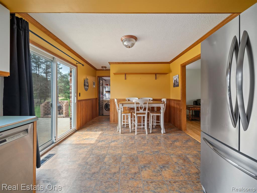 9143 CEDAR LAKE Road, Pinckney, MI 48169 — Photo 8