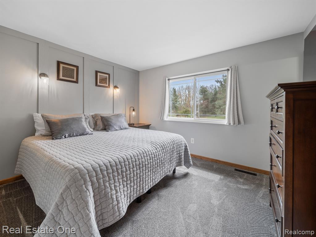9143 CEDAR LAKE Road, Pinckney, MI 48169 — Photo 10