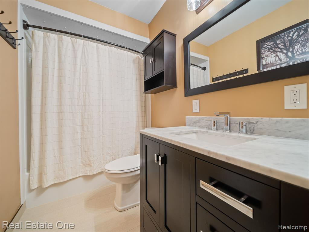 9143 CEDAR LAKE Road, Pinckney, MI 48169 — Photo 14