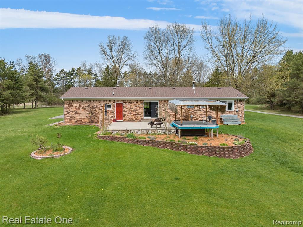 9143 CEDAR LAKE Road, Pinckney, MI 48169 — Photo 17