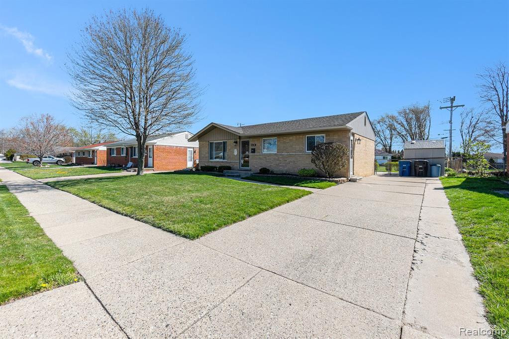 6338 GLASTONBURY Street, Westland, MI — Photo 3