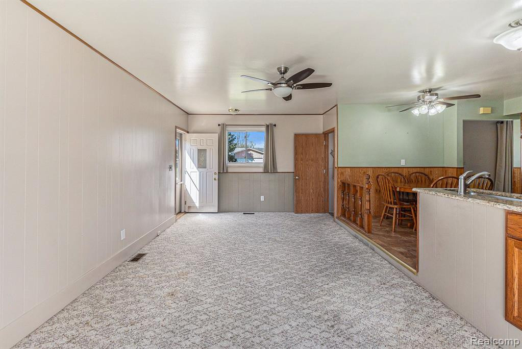 6338 GLASTONBURY Street, Westland, MI — Photo 8