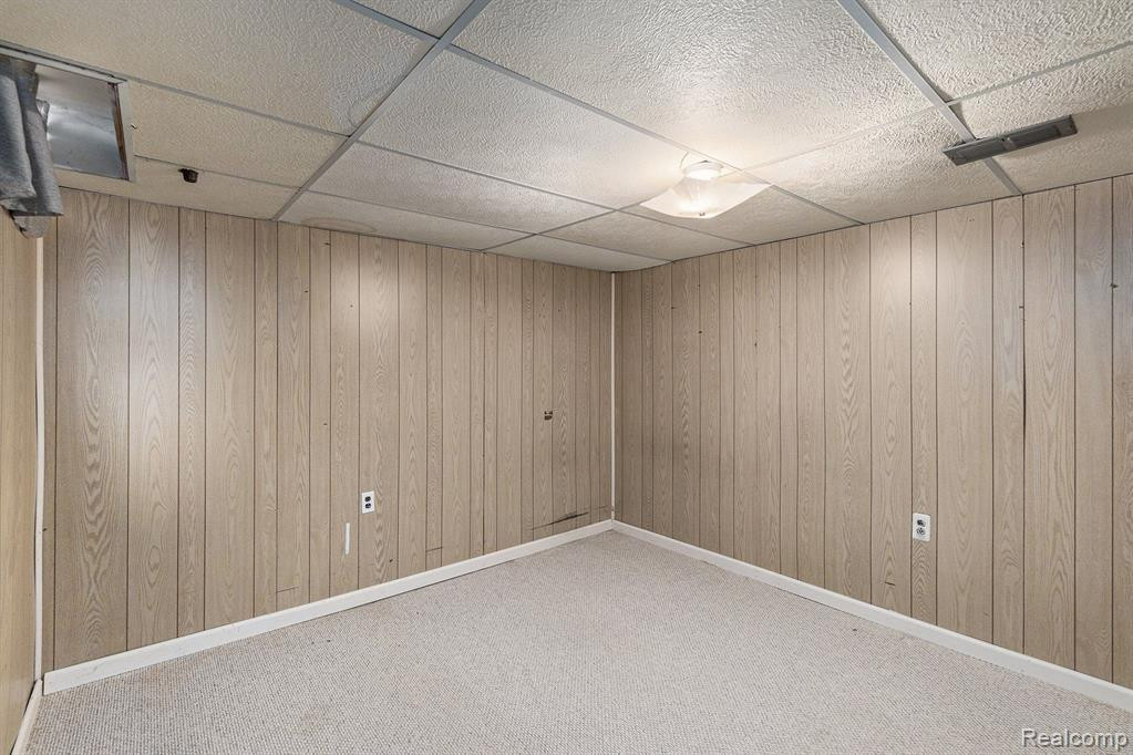 6338 GLASTONBURY Street, Westland, MI — Photo 23