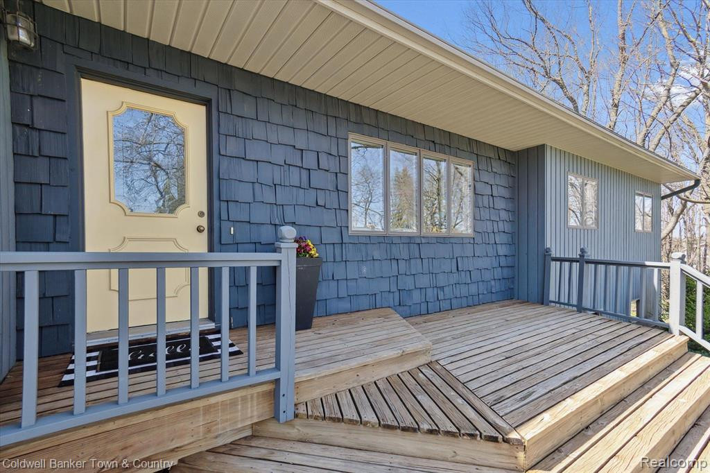 6525 LOMBARDY Drive, Chelsea, MI 48118 — Photo 6