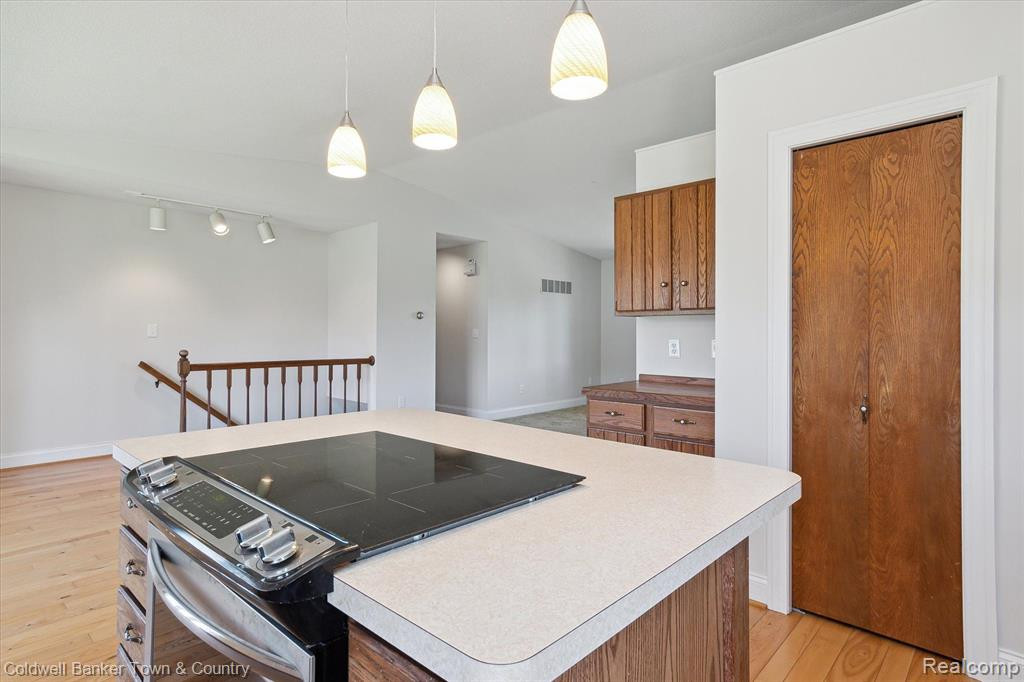 6525 LOMBARDY Drive, Chelsea, MI 48118 — Photo 15