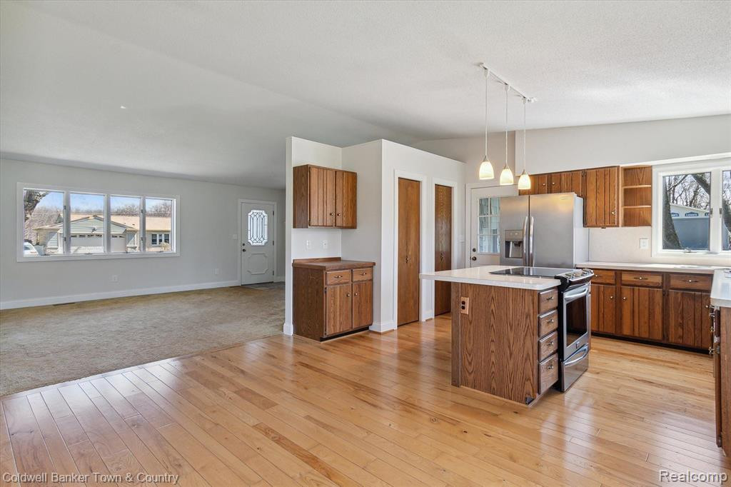 6525 LOMBARDY Drive, Chelsea, MI 48118 — Photo 18