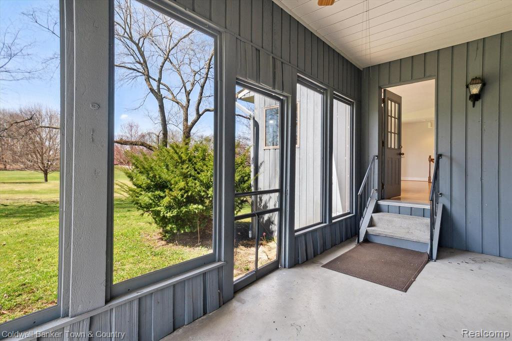 6525 LOMBARDY Drive, Chelsea, MI 48118 — Photo 21