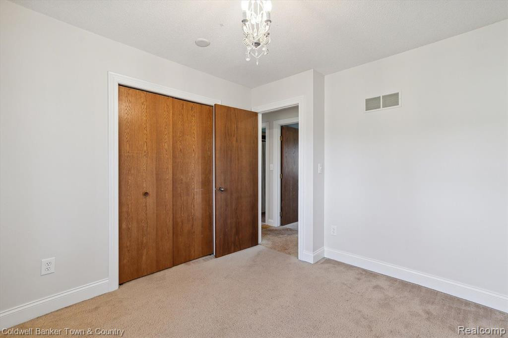 6525 LOMBARDY Drive, Chelsea, MI 48118 — Photo 29