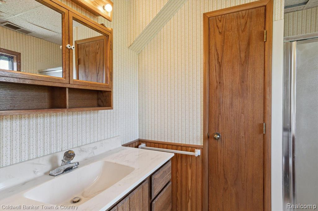 6525 LOMBARDY Drive, Chelsea, MI 48118 — Photo 42