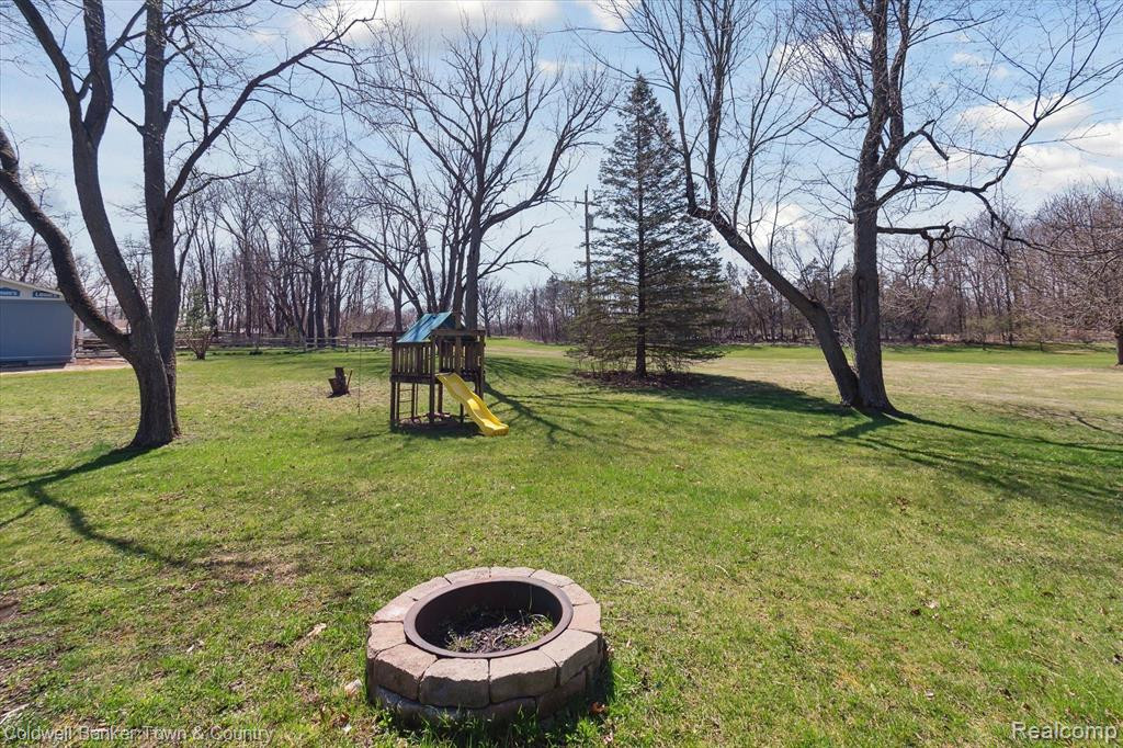 6525 LOMBARDY Drive, Chelsea, MI 48118 — Photo 49