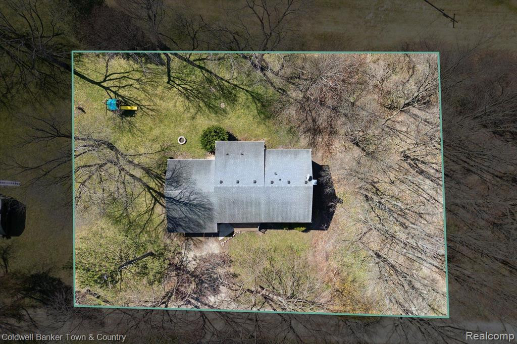 6525 LOMBARDY Drive, Chelsea, MI 48118 — Photo 58