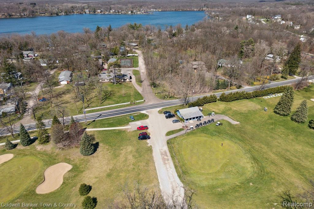 6525 LOMBARDY Drive, Chelsea, MI 48118 — Photo 60