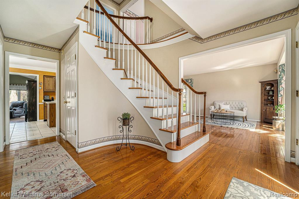 6644 HILL TOP Drive, Troy, MI 48098 — Photo 5