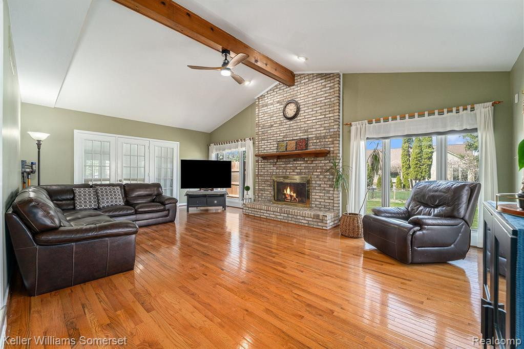 6644 HILL TOP Drive, Troy, MI 48098 — Photo 9