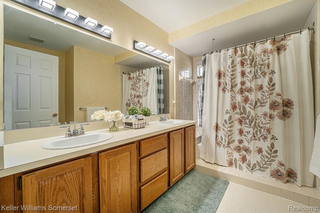 6644 HILL TOP Drive, Troy, MI 48098 — Photo 26