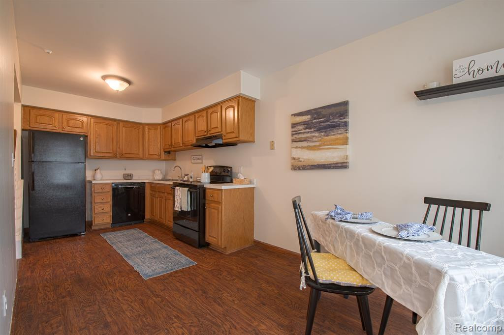 21280 E GLEN HAVEN Circle, Northville, MI 48167 — Photo 5