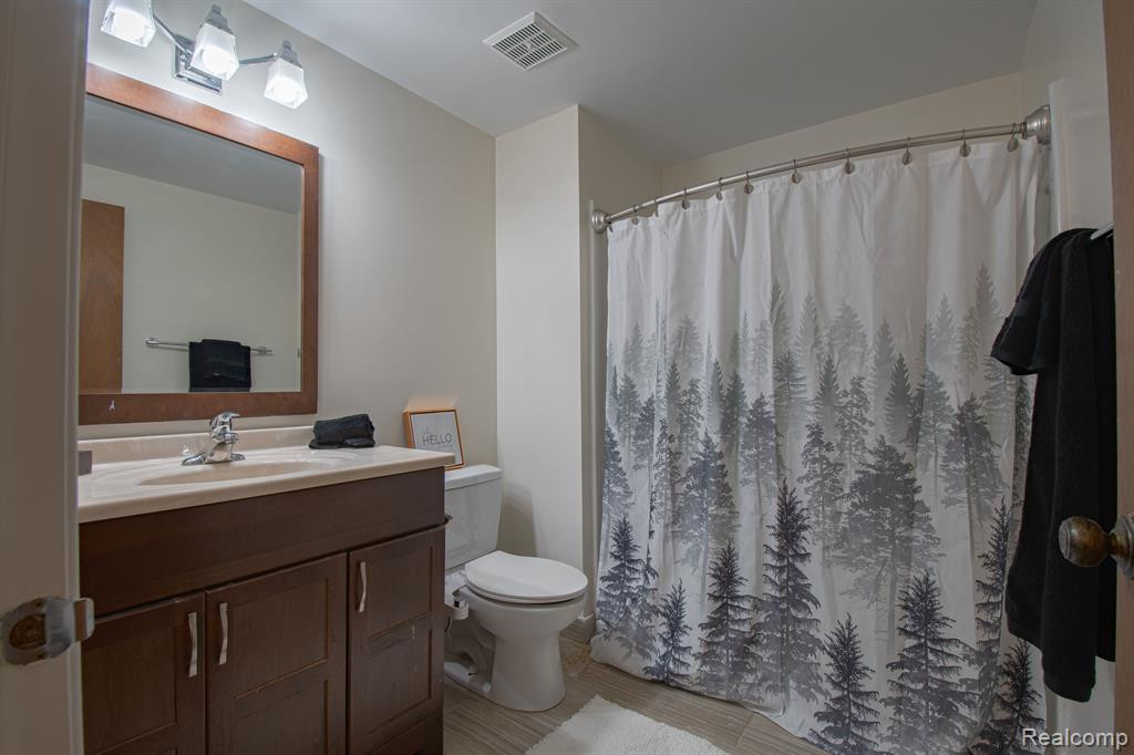 21280 E GLEN HAVEN Circle, Northville, MI 48167 — Photo 8