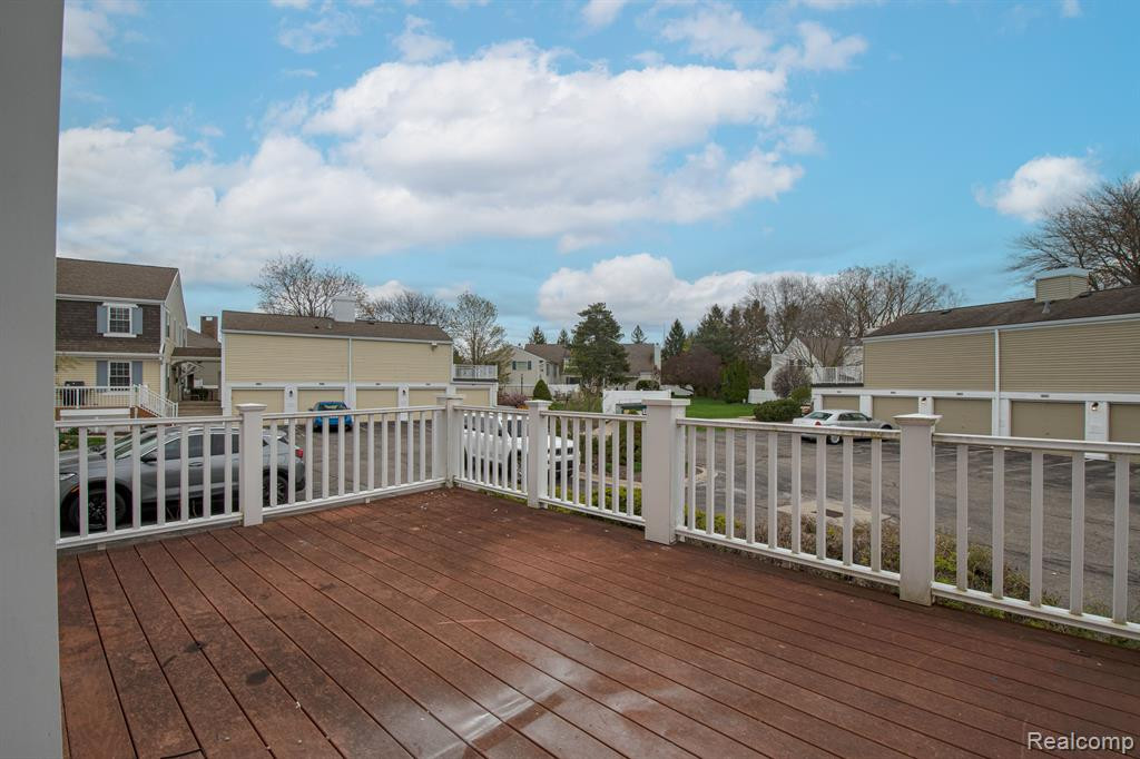 21280 E GLEN HAVEN Circle, Northville, MI 48167 — Photo 13