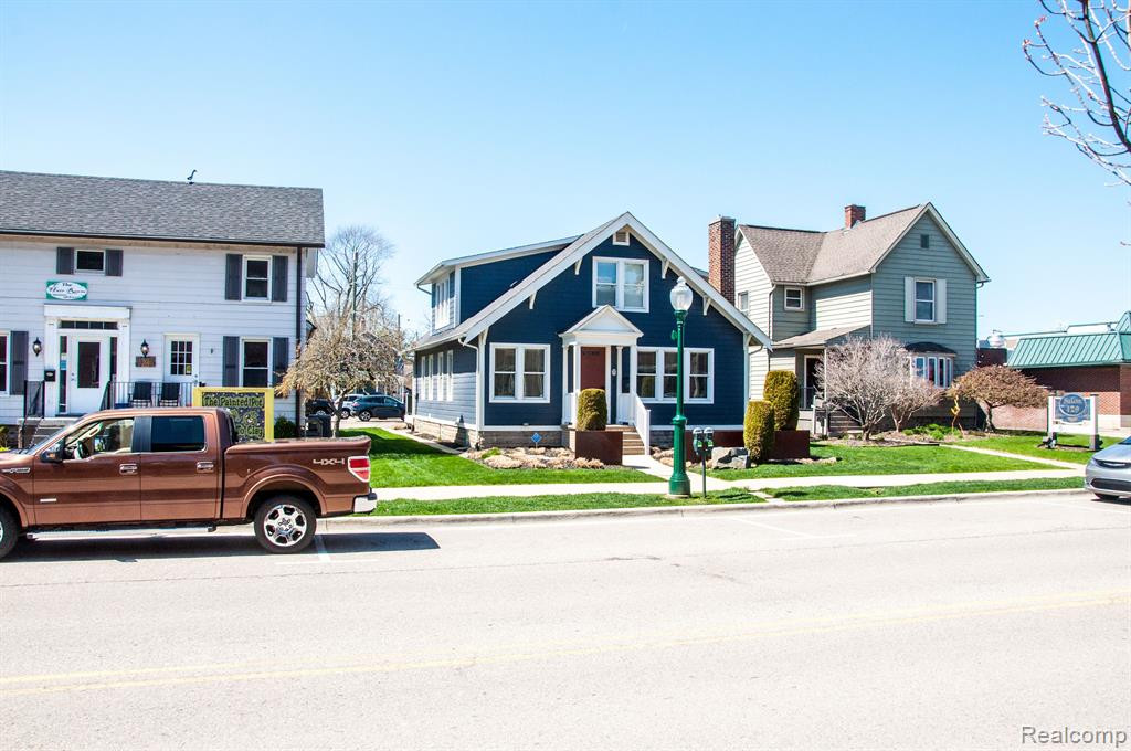425 WALNUT Boulevard, Rochester, MI 48307 — Photo 3