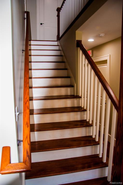 425 WALNUT Boulevard, Rochester, MI 48307 — Photo 22
