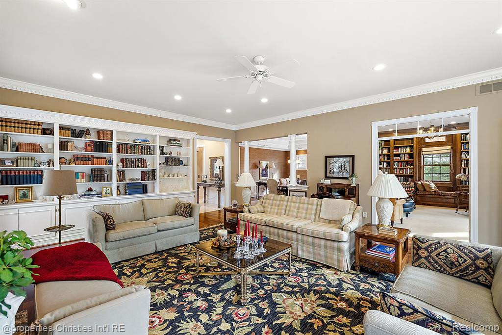 727 HARMON Street, Birmingham, MI 48009 — Photo 9