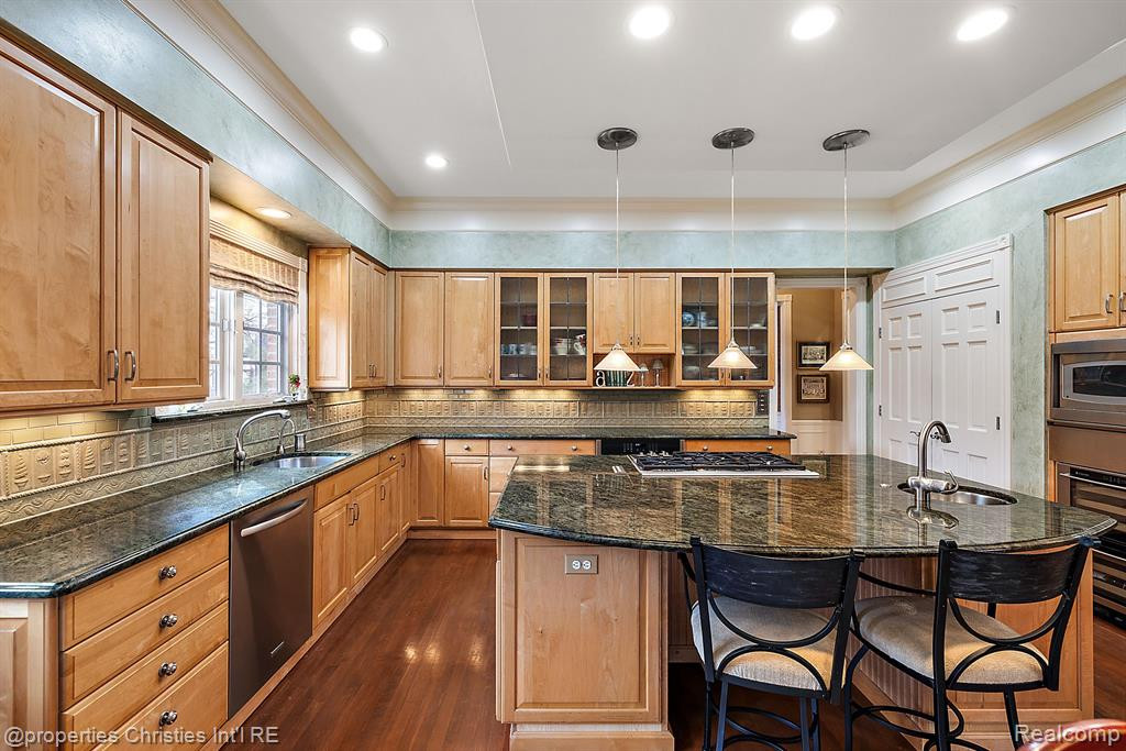 727 HARMON Street, Birmingham, MI 48009 — Photo 19