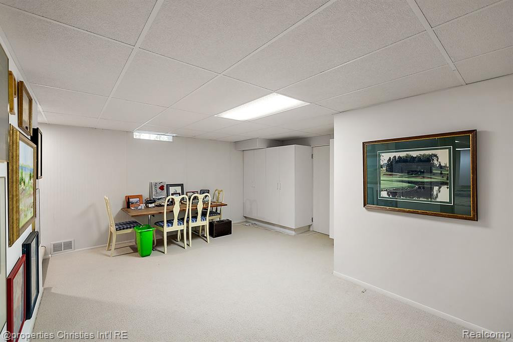 727 HARMON Street, Birmingham, MI 48009 — Photo 42