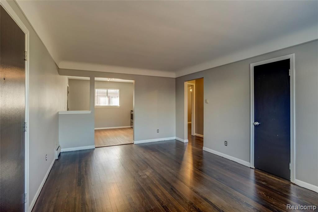 629 W Maple Road Unit#2, Clawson, MI — Photo 10