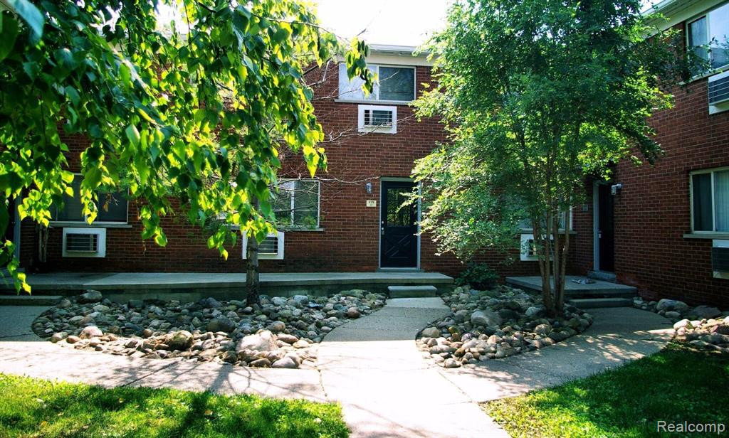 629 W Maple Road Unit#2, Clawson, MI — Photo 13