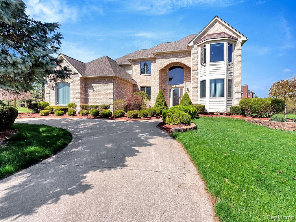 7492 OAKMONT, Canton, MI 48187 — Photo 2