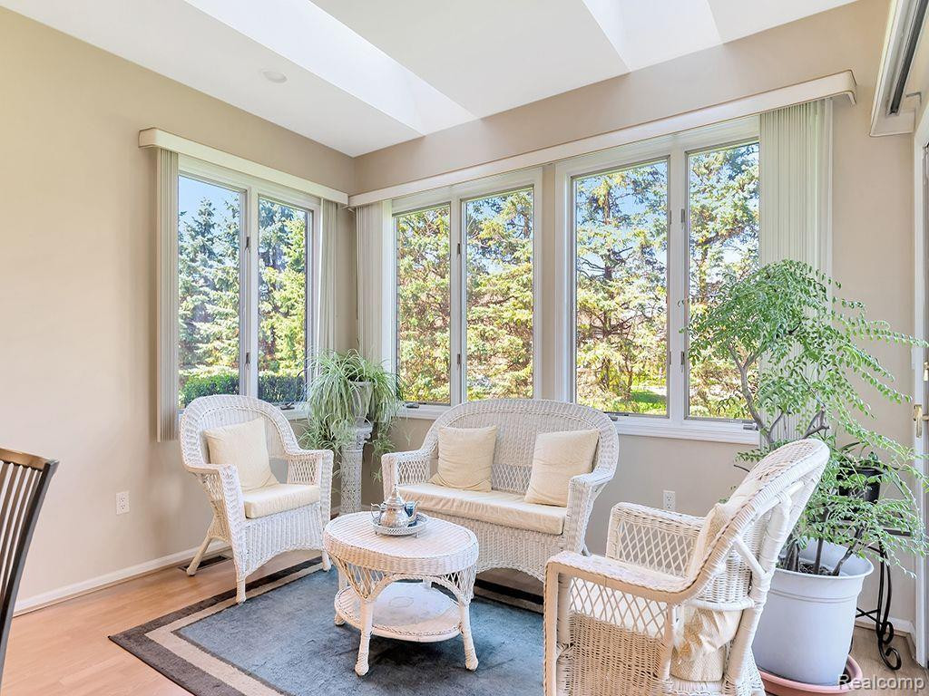 7492 OAKMONT, Canton, MI 48187 — Photo 19