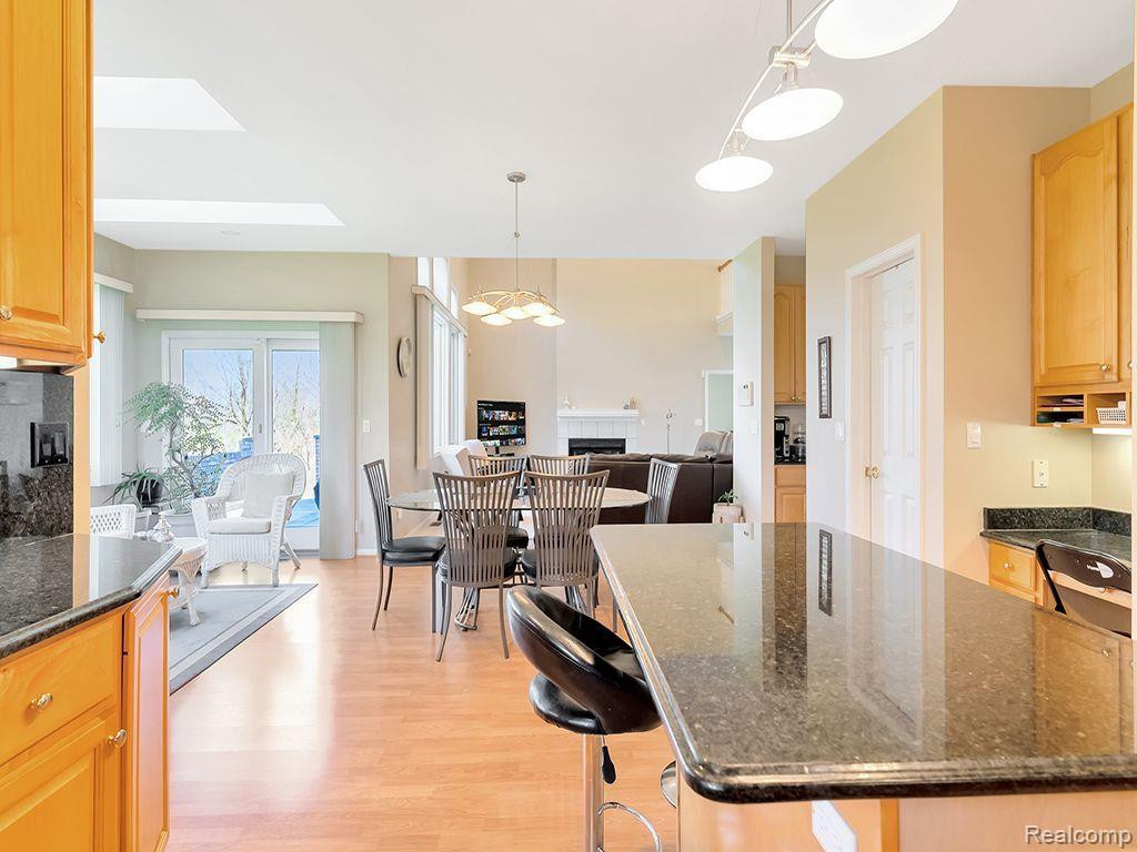 7492 OAKMONT, Canton, MI 48187 — Photo 23