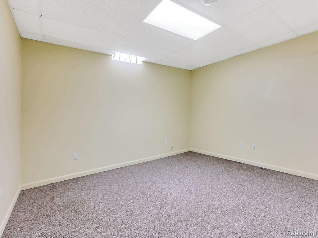 7492 OAKMONT, Canton, MI 48187 — Photo 43