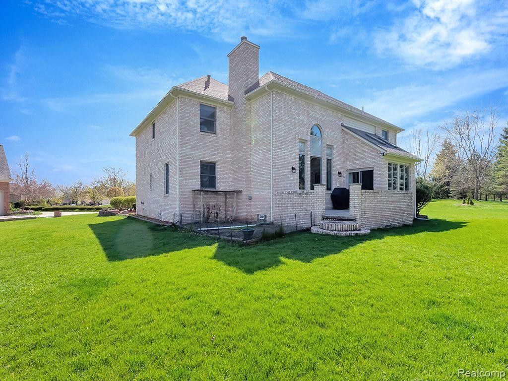 7492 OAKMONT, Canton, MI 48187 — Photo 46