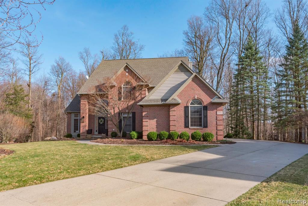 1363 WHISPERING MAPLES Court, Ann Arbor, MI 48108 — Photo 2