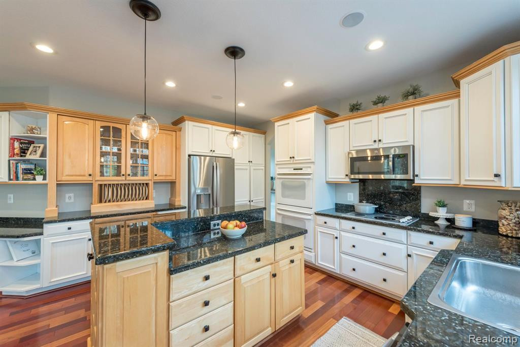 1363 WHISPERING MAPLES Court, Ann Arbor, MI 48108 — Photo 16