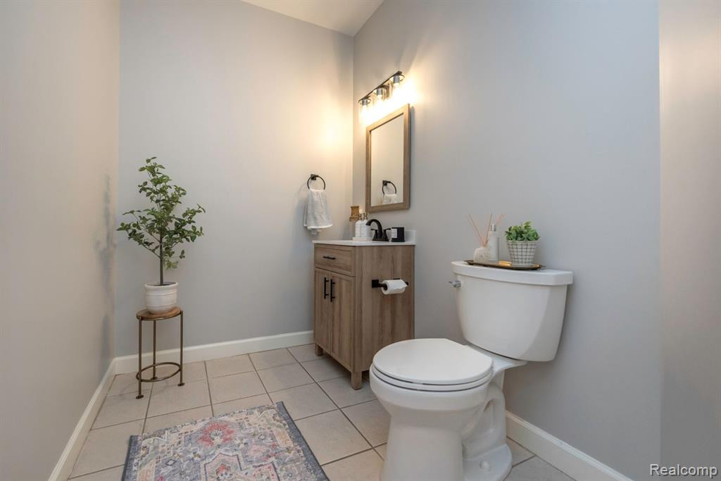 1363 WHISPERING MAPLES Court, Ann Arbor, MI 48108 — Photo 24