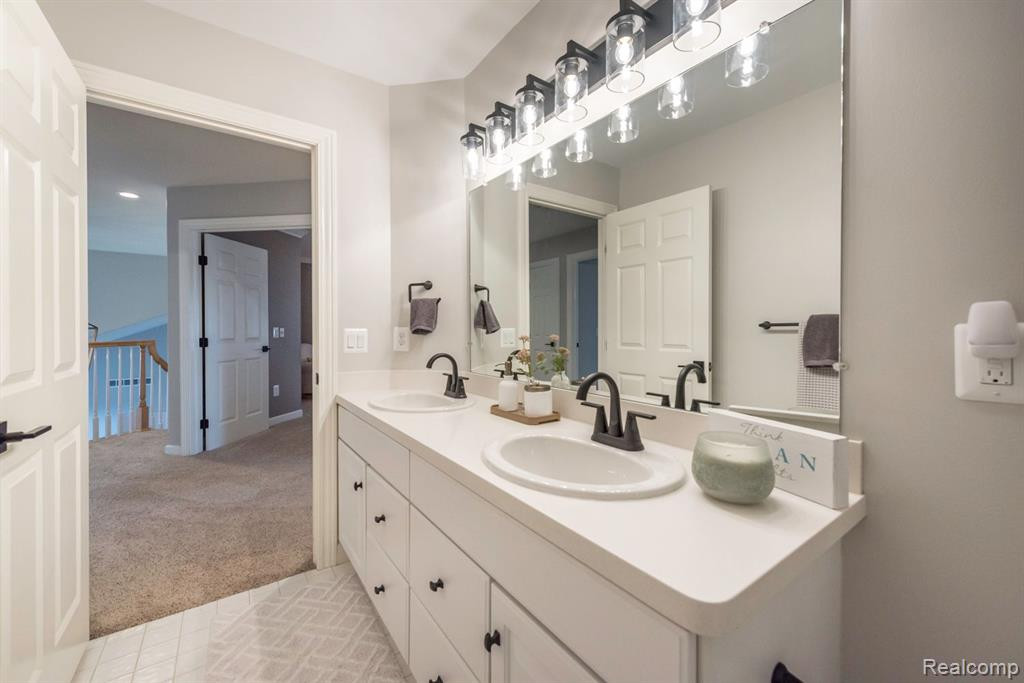 1363 WHISPERING MAPLES Court, Ann Arbor, MI 48108 — Photo 36