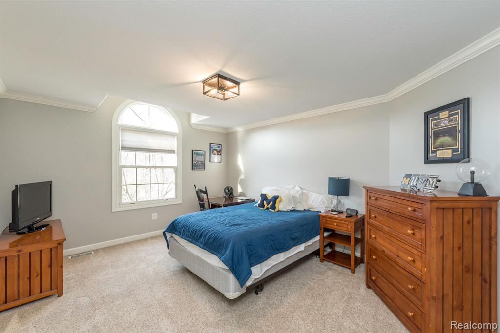 1363 WHISPERING MAPLES Court, Ann Arbor, MI 48108 — Photo 41