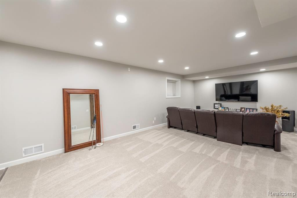 1363 WHISPERING MAPLES Court, Ann Arbor, MI 48108 — Photo 48