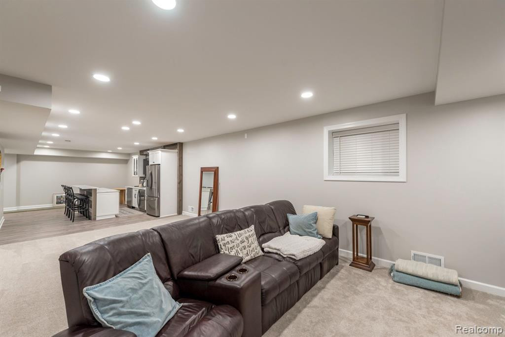 1363 WHISPERING MAPLES Court, Ann Arbor, MI 48108 — Photo 49