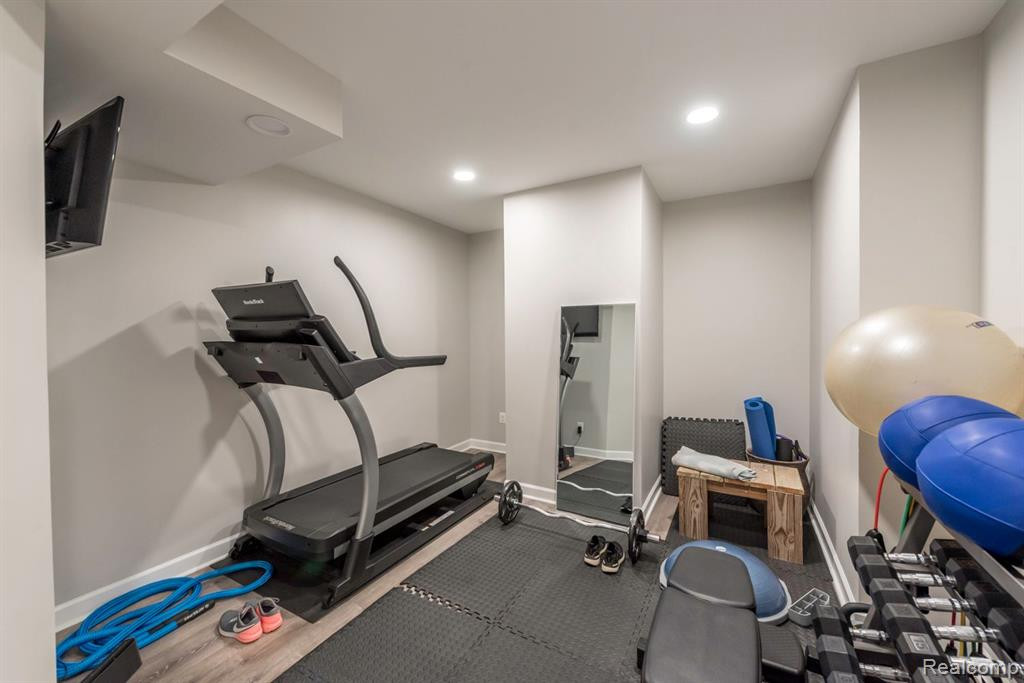 1363 WHISPERING MAPLES Court, Ann Arbor, MI 48108 — Photo 54