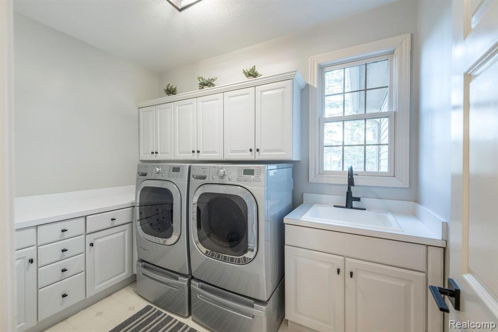 1363 WHISPERING MAPLES Court, Ann Arbor, MI 48108 — Photo 55