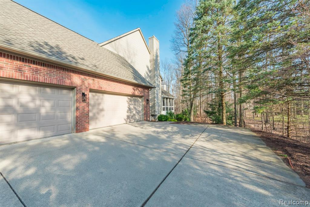 1363 WHISPERING MAPLES Court, Ann Arbor, MI 48108 — Photo 61
