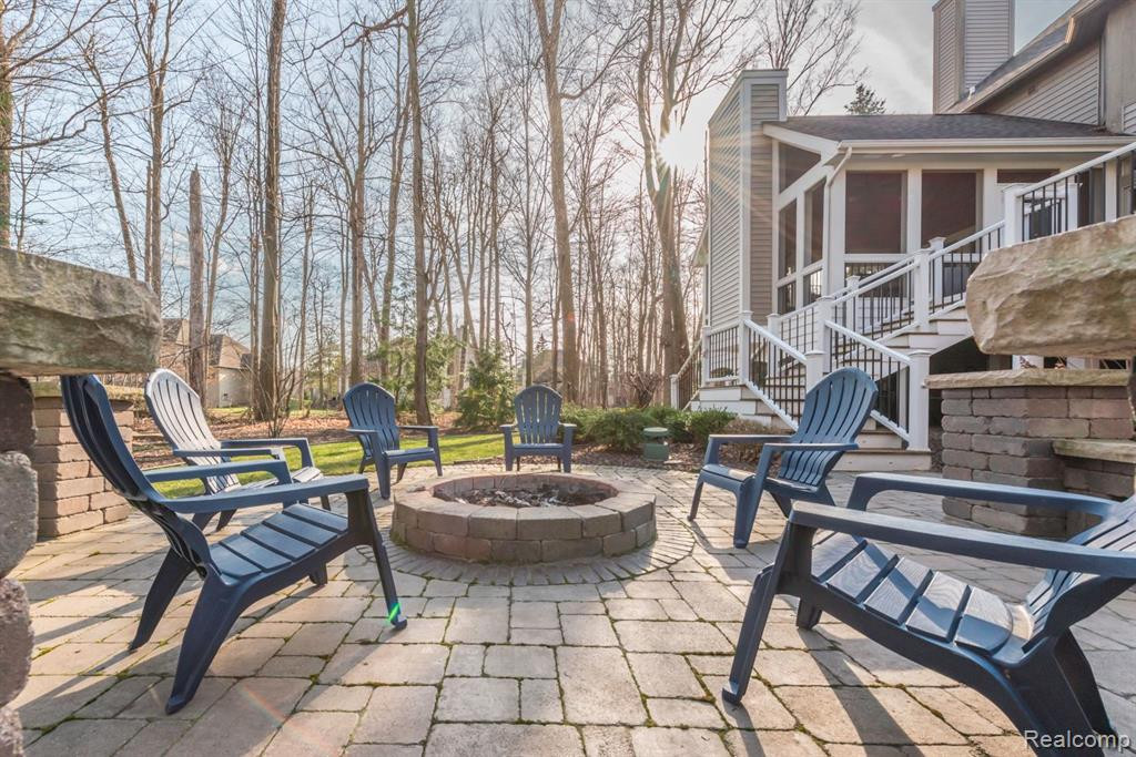 1363 WHISPERING MAPLES Court, Ann Arbor, MI 48108 — Photo 67